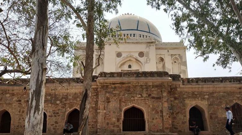 Bara Lao Ka Gumbad