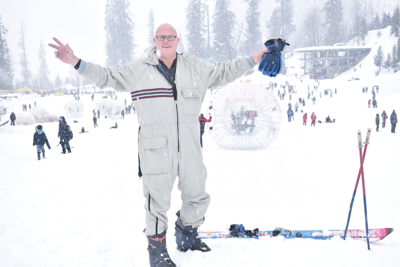 Mr. Mark John Ward From Australia Visited Golden Triangle and Manali Tour