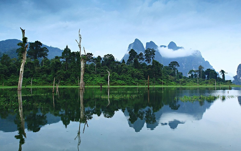 THAILAND: NATURAL PARKS AND LAKE CHE0 LAN TOUR PACKAGES