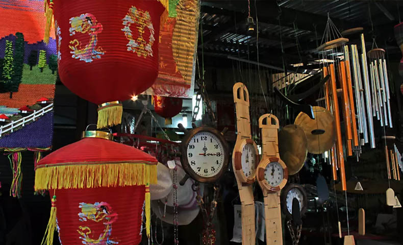 Shopping In Manali