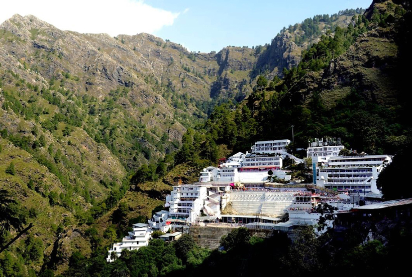 4 Nights 5 Days - Mata Vaishno with Shiv Khori & Patnitop Tour Package