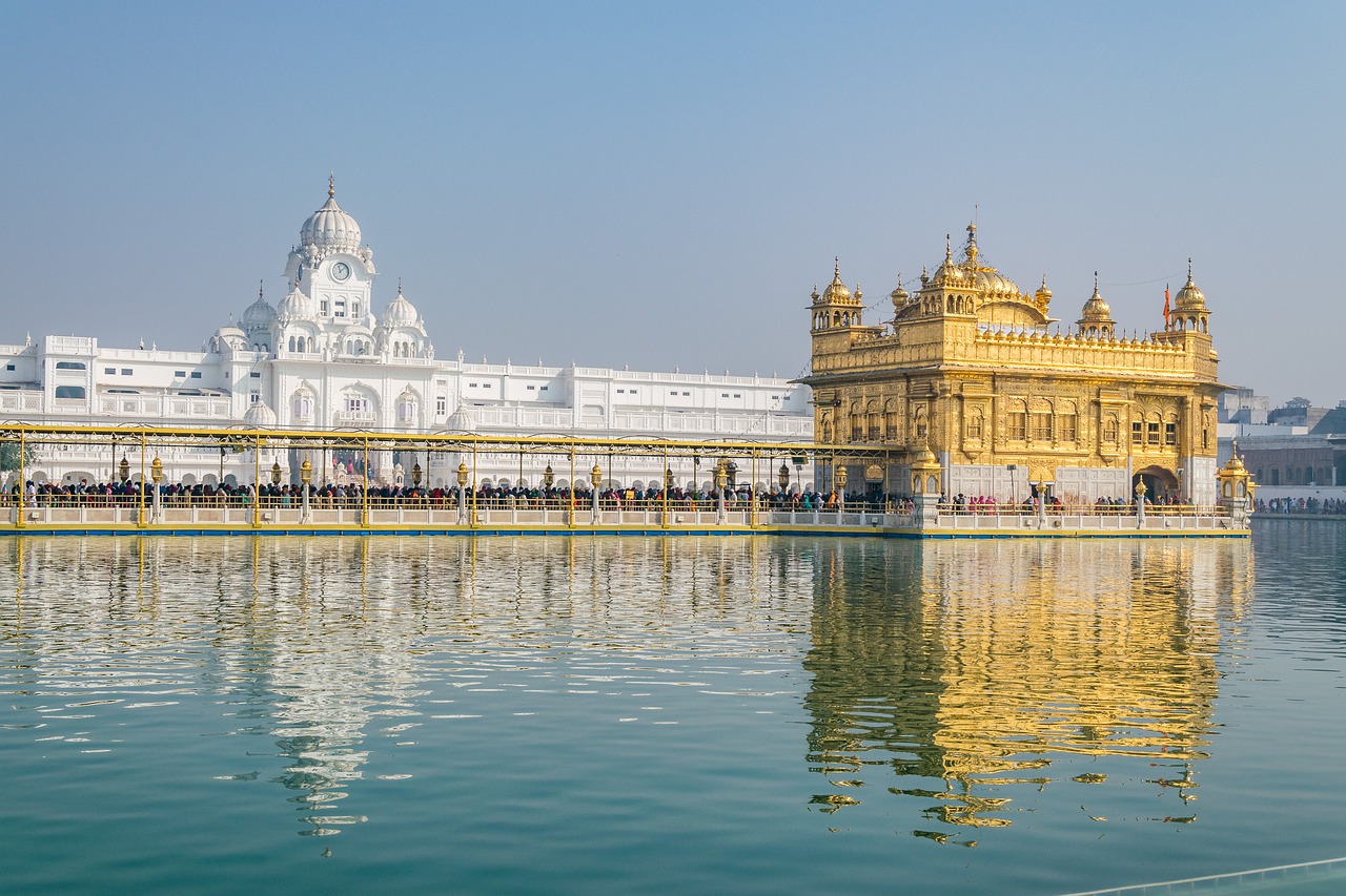 Delhi Amritsar Tour Packages