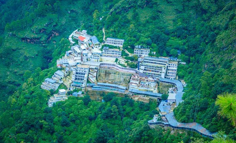 Vaishno Devi Tour packages with Patnitop