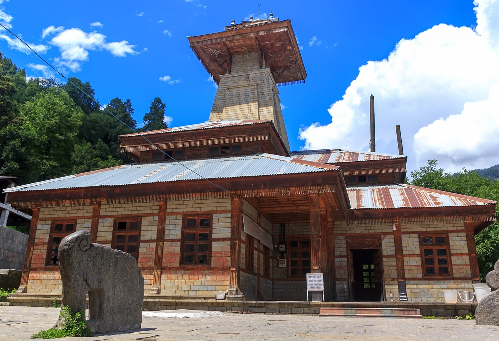 Manu Temple Manali - Timings, Facts, Entry Fees