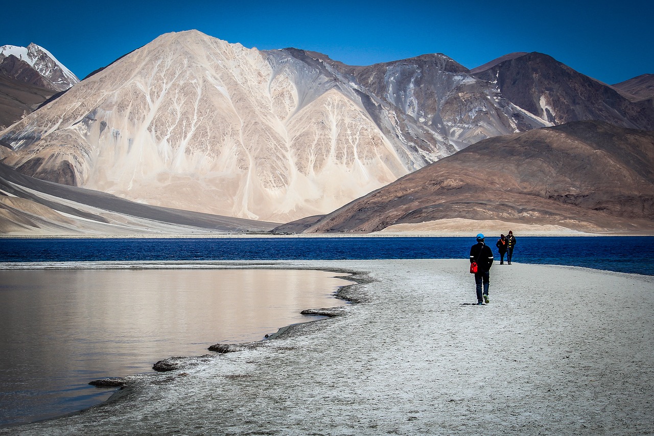Leh Ladakh Honeymoon Packages