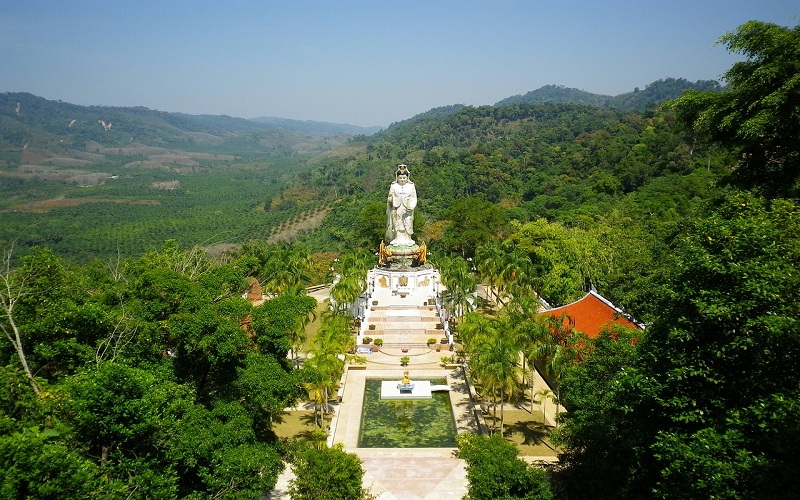 THAILAND: NATURAL PARKS AND LAKE CHE0 LAN TOUR PACKAGES