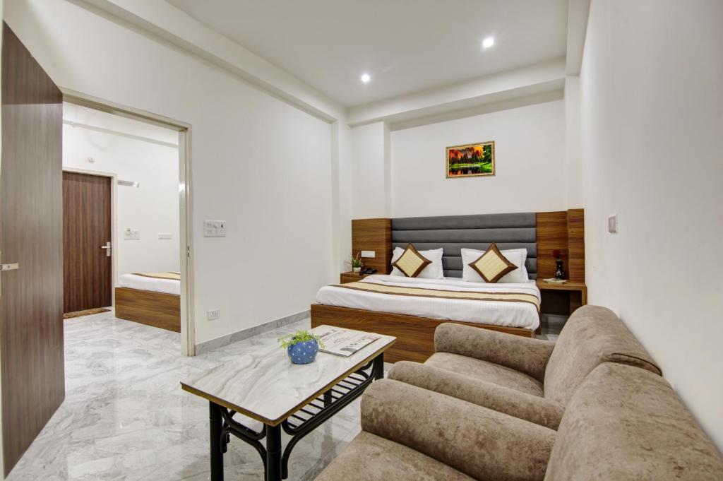 Hotel S B Inn Paharganj