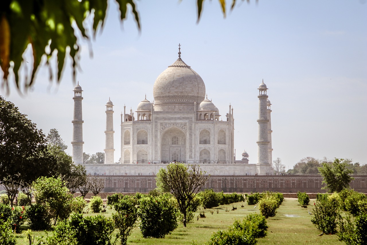 Golden Triangle Tour with Mumbai