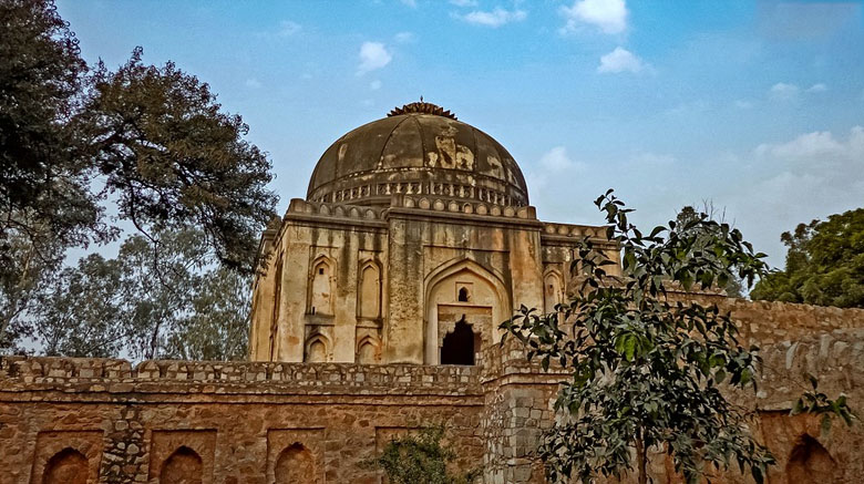 Bara Lao Ka Gumbad