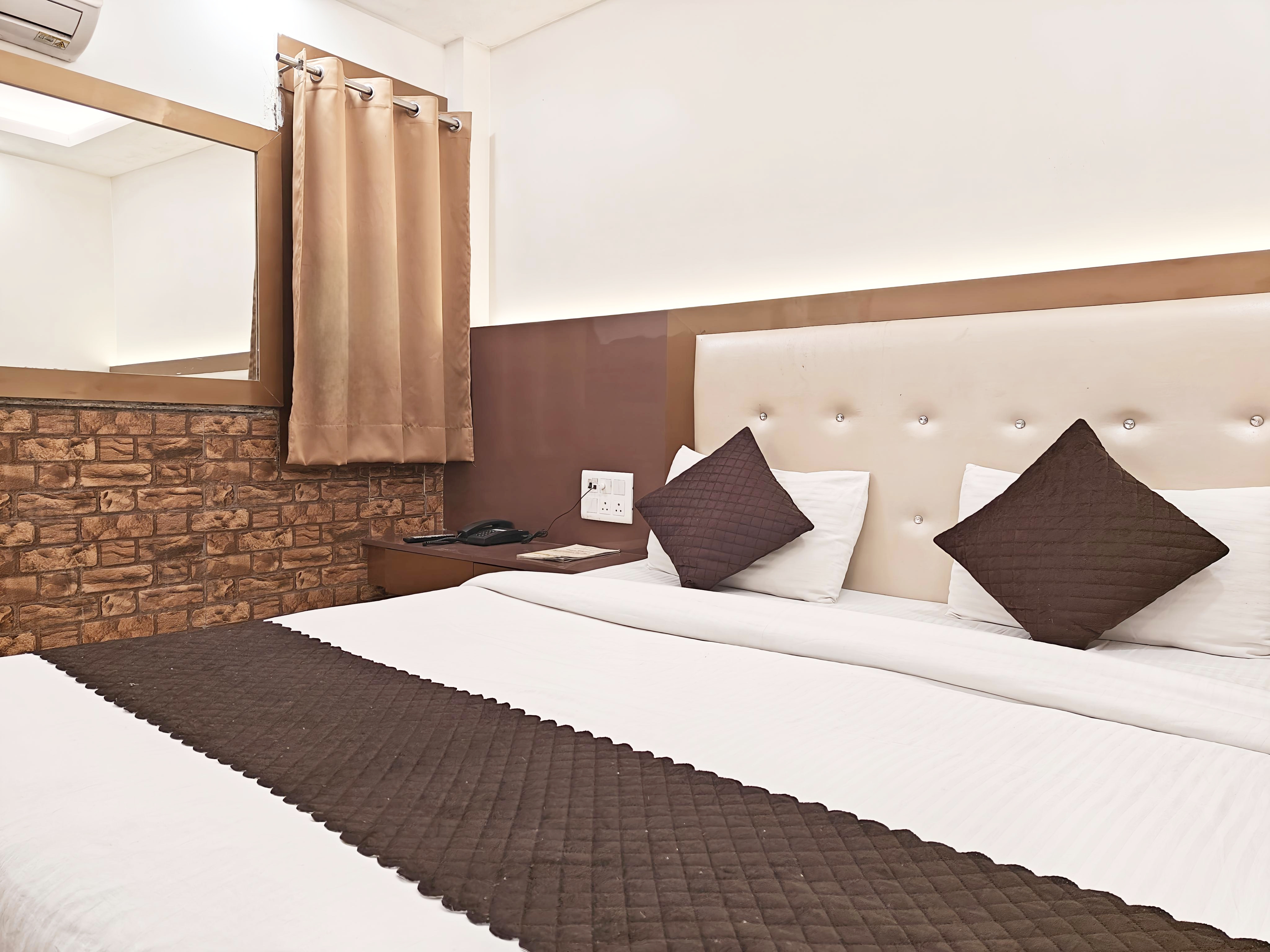 Hotel Apple Villa by Sushant Travels